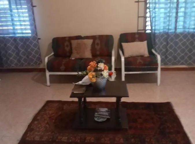 Royal Ridge Villa